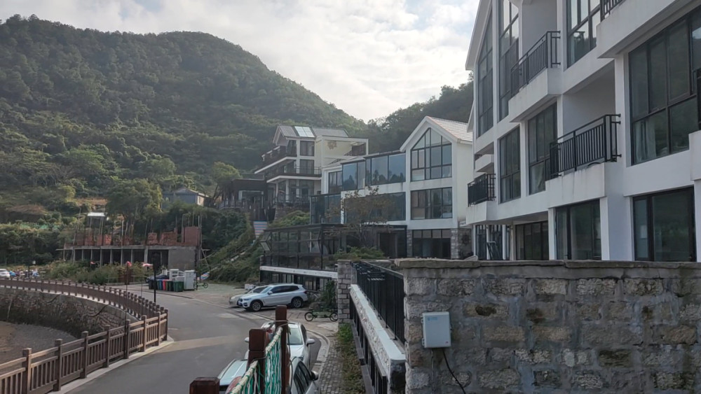 中原区冯湾村最新消息，蜕变中的乡村新貌