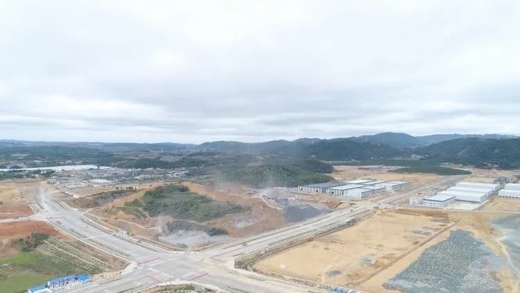 马龙撤县设区最新进展，经济转型与社会发展的双重驱动